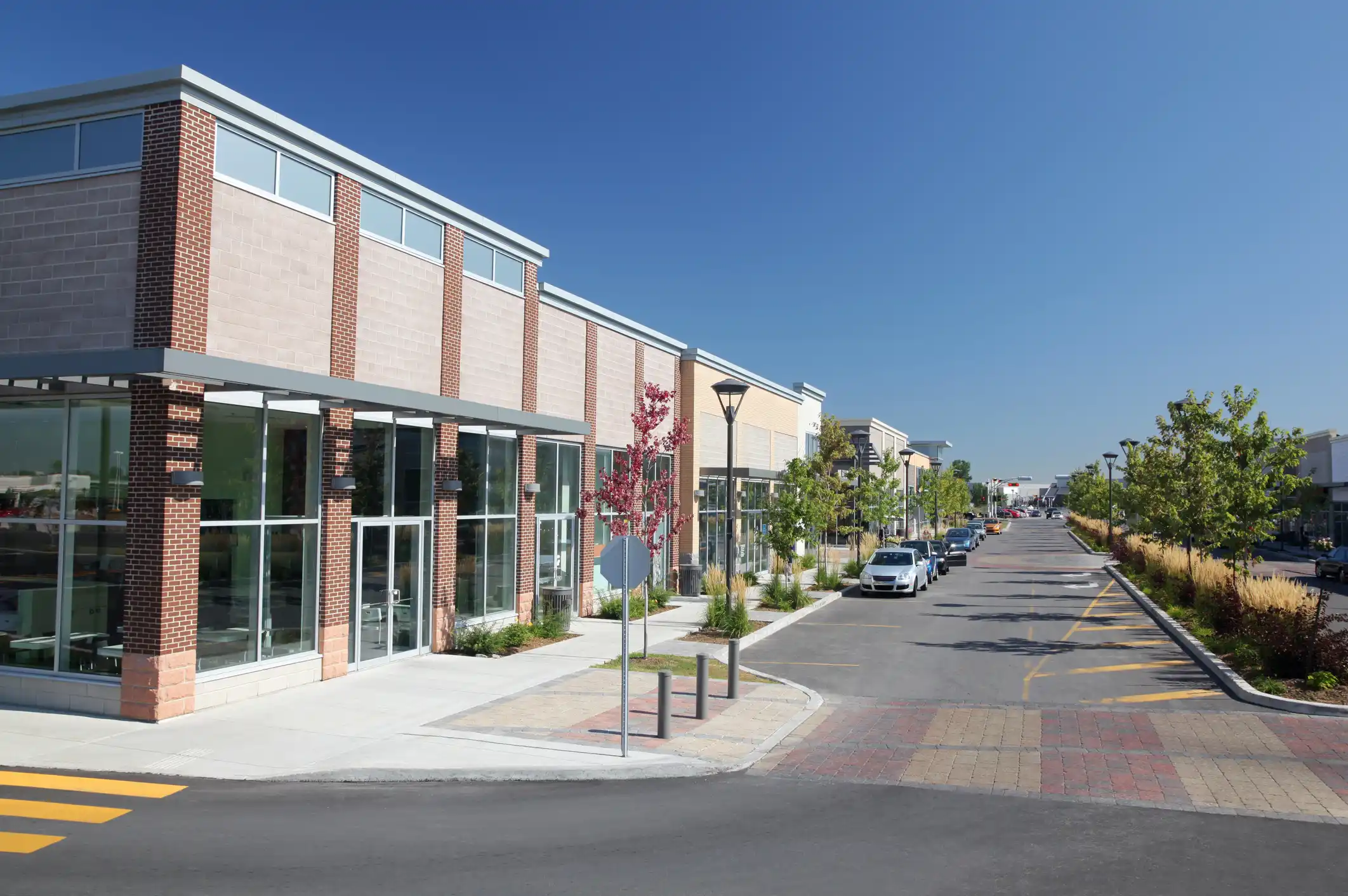 Commercial office building and parking lot clean and tidy from side view